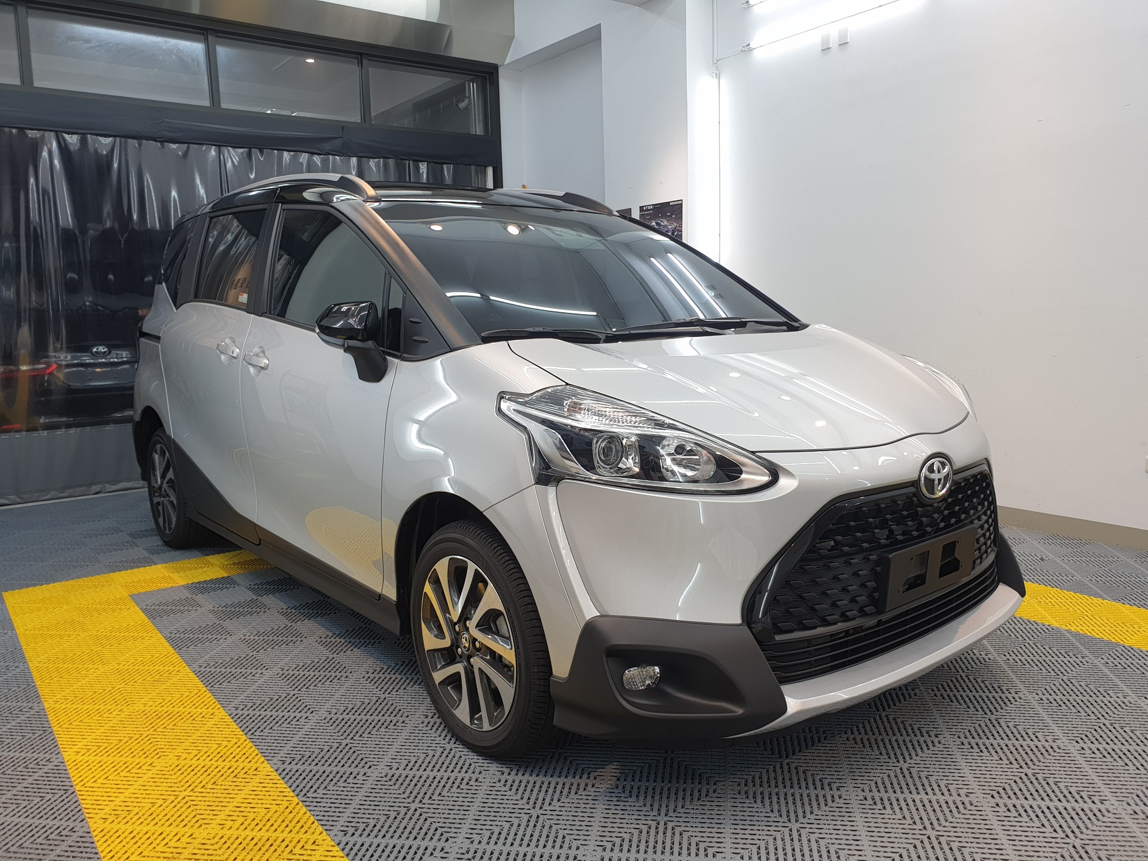 迎風面包膜-2021 TOYOTA Sienta